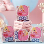 شوكولا سادة بتغليف عربة الأطفال – زهري | 1 كغ